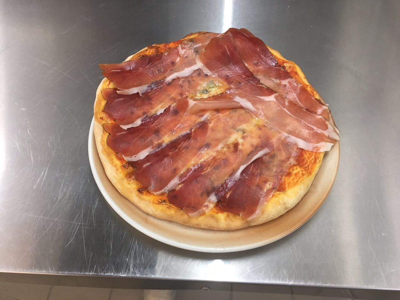 Pizza bei La Sicilia